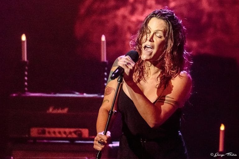 Beth Hart (Photo © George Bekris )