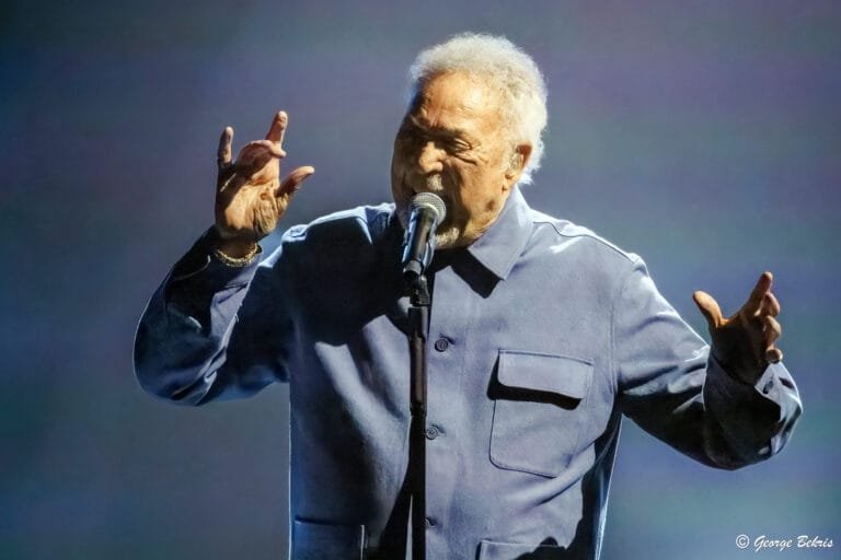 Tom_Jones_George_Bekris_4-15-2025_006-006